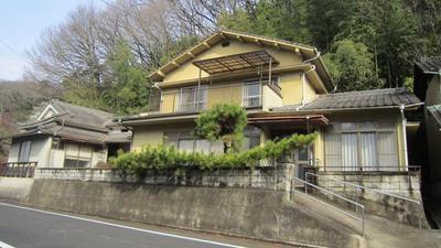 Traditional 8DK House in Kannabe-cho with Extra Land Parcels — House, Fukuyama, Hiroshima