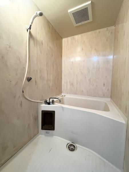 日神パレス新三河島 2DK Apartment for Sale in Arakawa, Tokyo - Thumbnail 3