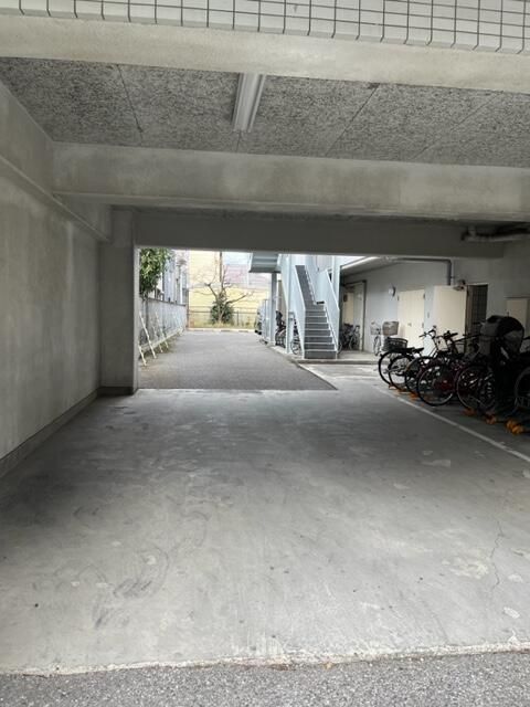 Parking Space for Rent in Higashi-Nippori, Arakawa City, Tokyo - Thumbnail 4