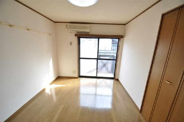1K Apartment for Rent in Tama City, Tokyo - 23.01 sqm - Thumbnail 3
