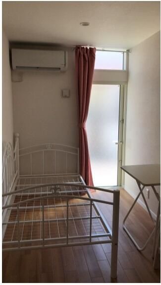 Modern 9-Unit Apartment Building for Sale in Meguro, Tokyo - Thumbnail 3