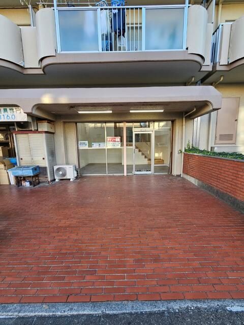 Commercial Unit for Sale in Nerima, Tokyo – 64.48 sqm - Thumbnail 2