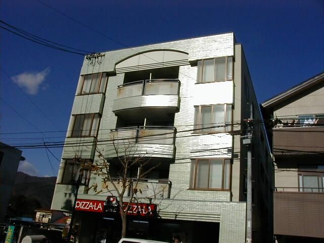 1LDK Apartment for Rent in Ueda, Nagano - Thumbnail 2