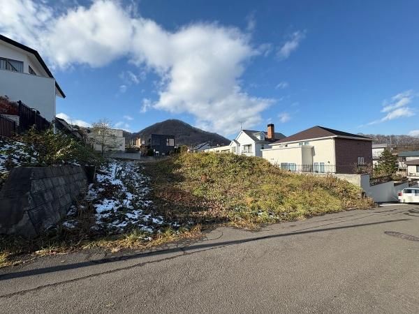 Land for Sale in Miyanomori, Sapporo - 941.18 sqm Prime Plot - Thumbnail 2