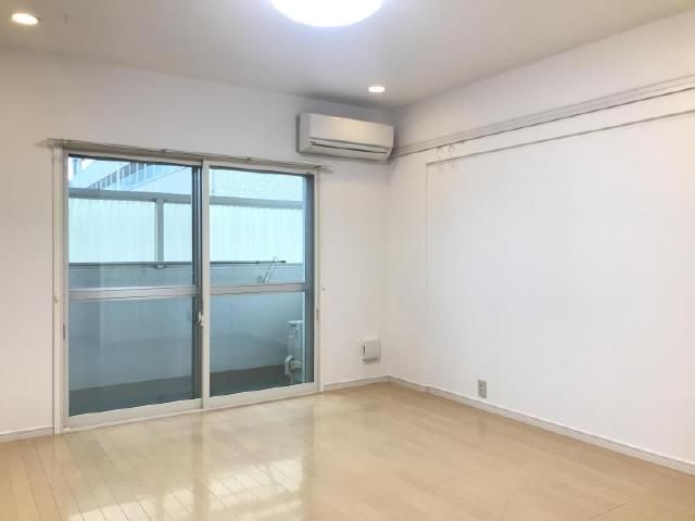 1K Apartment for Rent in Yamagata City, Yamagata Prefecture - Thumbnail 3