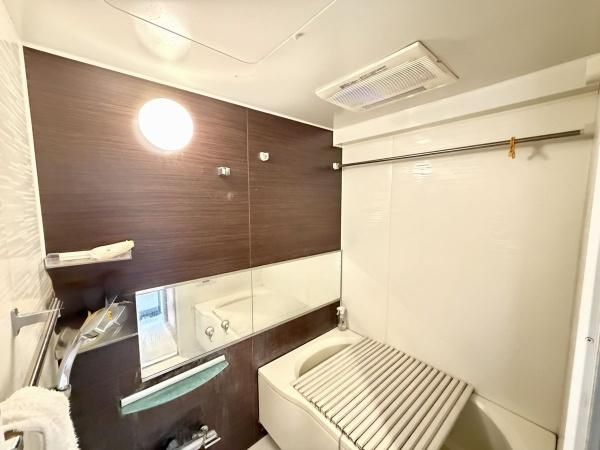 Asahi Sendagi Mansion 2DK Apartment for Sale in Bunkyo, Tokyo - Thumbnail 4