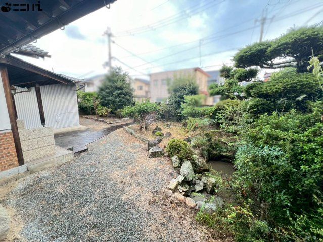 8DK Detached House on 535 sqm Corner Lot in Tatsuno, Hyogo - Thumbnail 3