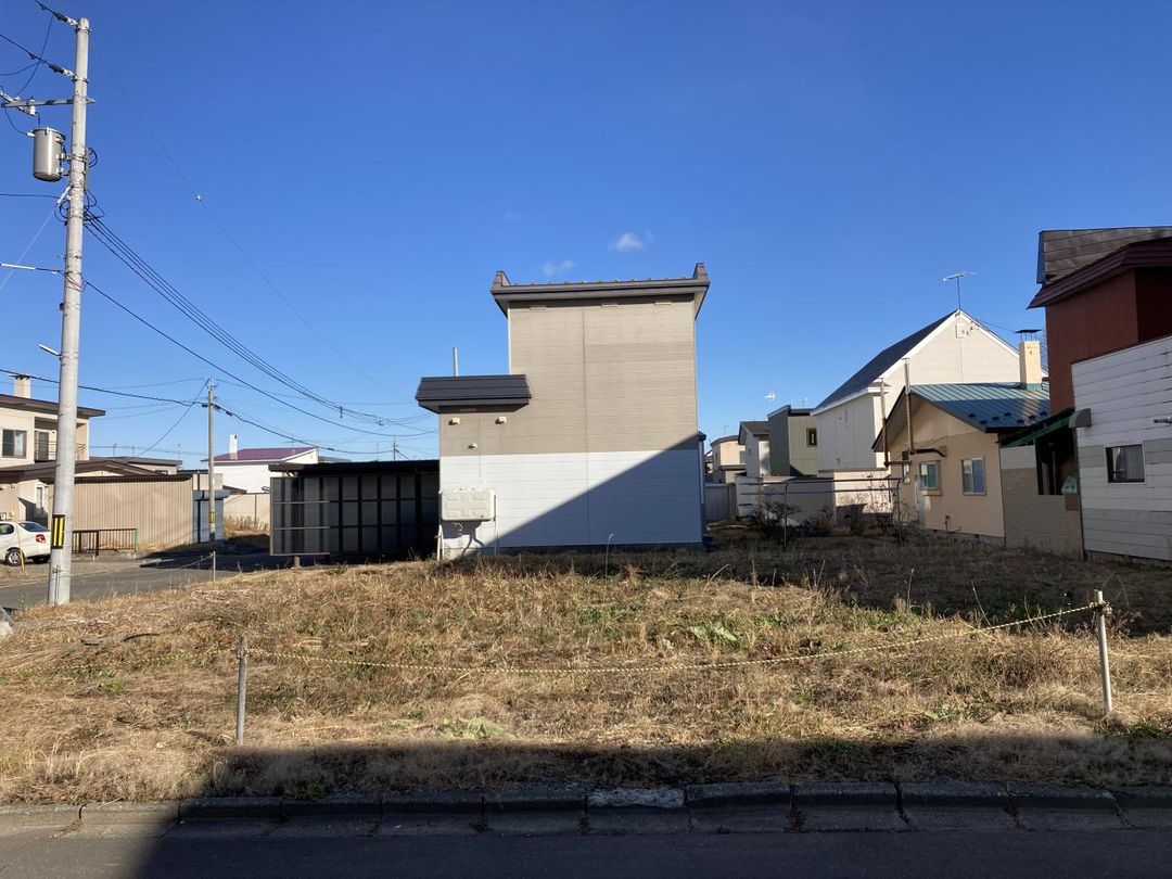 Residential Land for Sale in Obihiro, Hokkaido - 291.5 sqm Corner Lot - Thumbnail 2