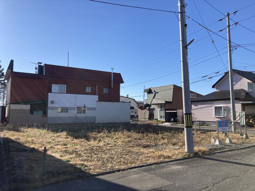 Residential Land for Sale in Obihiro, Hokkaido - 291.5 sqm Corner Lot - Thumbnail 3