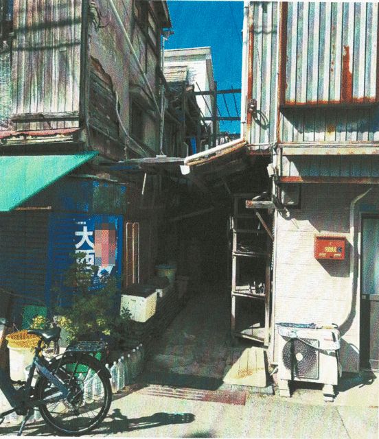 1950 3DK Wooden House for Sale in Osaka Minato Ward - Thumbnail 3