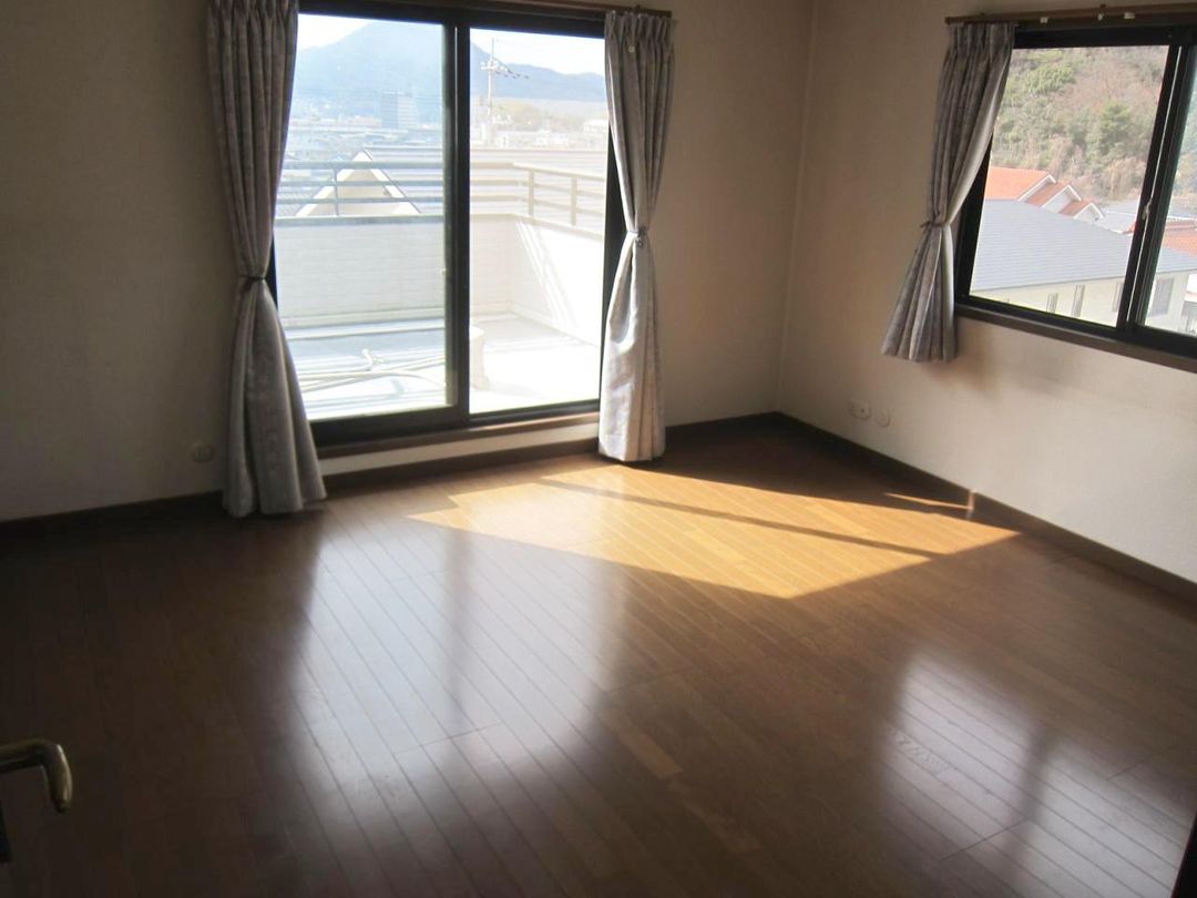 5LDK Detached House for Sale in Shunan City, Yamaguchi - Thumbnail 4