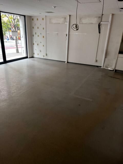 Street-Level Commercial Space for Rent in Bunkyo, Tokyo - Thumbnail 3
