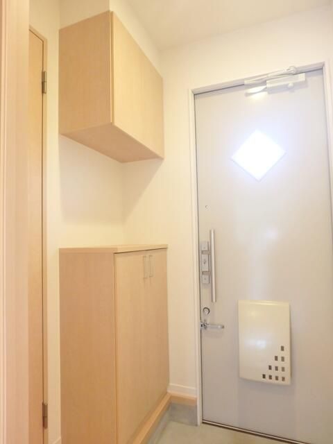 1LDK Apartment for Rent in Tatebayashi, Gunma - Thumbnail 2