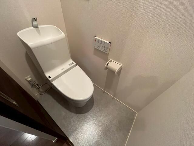 1LDK Apartment for Rent in Urayasu, Chiba - Thumbnail 4