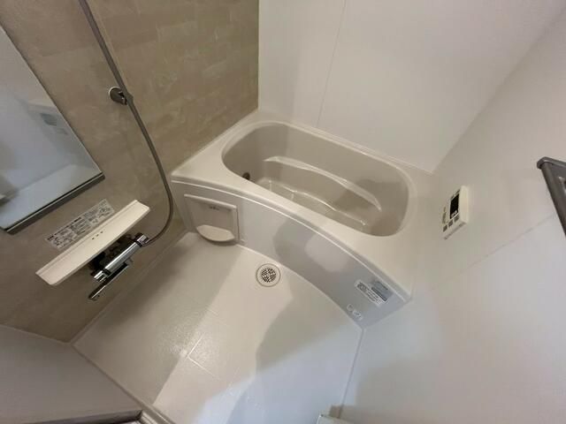 1LDK Apartment for Rent in Urayasu, Chiba - Thumbnail 3