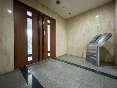 3LDK Apartment for Sale in Itabashi, Tokyo 75.96m² — Front_door, Itabashi, Tokyo