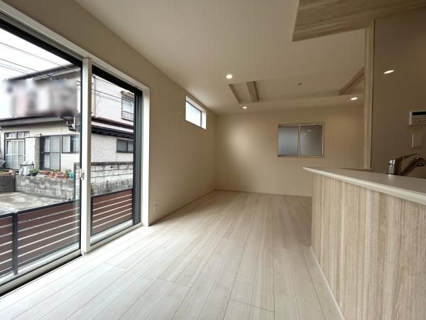 New 3LDK House in Niiza, Saitama - 113.38 sqm with Parking - Thumbnail 3