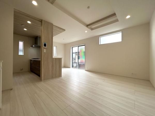 New 3LDK House in Niiza, Saitama - 113.38 sqm with Parking - Thumbnail 4