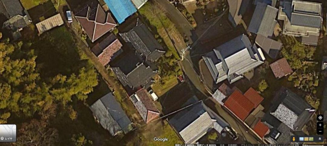 Spacious 5DK House on Large Lot in Quiet Tottori Neighborhood - Image 1