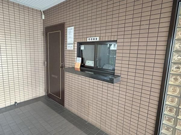 Belheim Nakauwa 2LDK Apartment with Garden in Saitama - Thumbnail 3