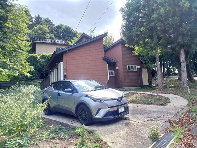 3LDK House for Sale in Izu City, Shizuoka with 501 sqm Land - Thumbnail 2