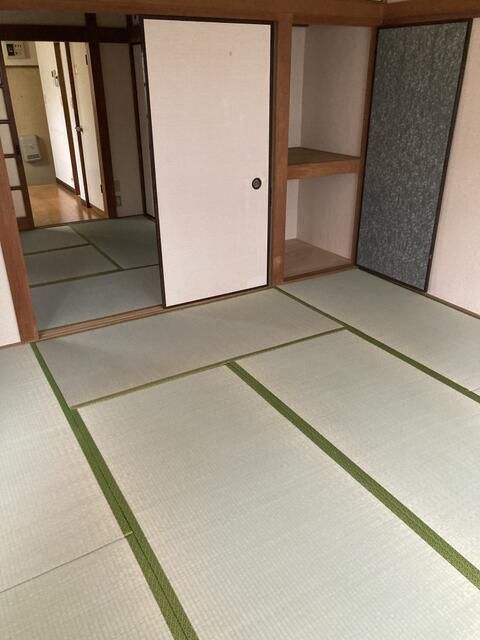 Fuju Corp 2DK Apartment for Rent in Katsushika, Tokyo - Thumbnail 3