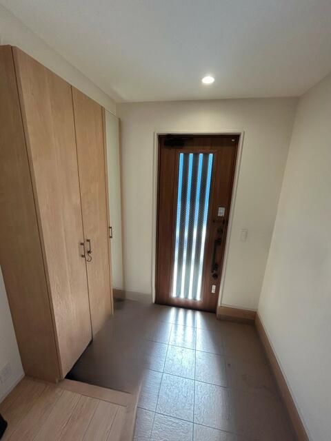 Modern 3LDK House in Yokosuka Near Kinugasa Station - Thumbnail 2