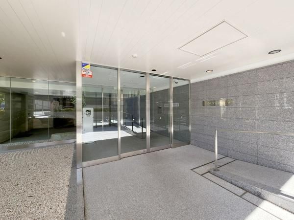 Brands Hongo Masago 2LDK Apartment for Sale in Bunkyo, Tokyo - Thumbnail 3