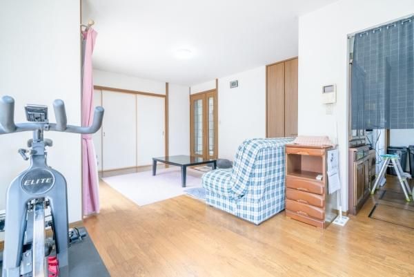 5LDK Detached House for Sale in Aobadai, Yokohama - Thumbnail 2