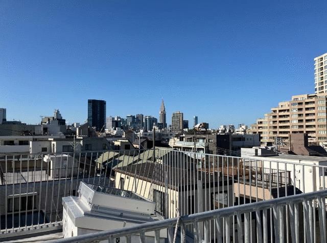 New 1LDK Terrace House for Rent in Jingu-mae, Shibuya, Tokyo - Thumbnail 3