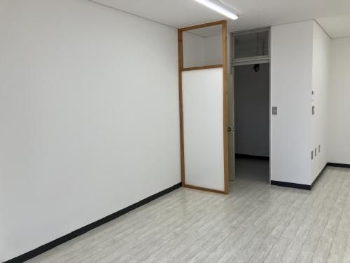 Higashimurayama Tokyo Commercial Space for Rent 34.68 sqm - Thumbnail 3