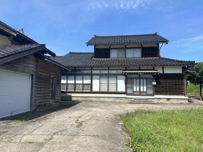 10DK House with Land and Warehouses for Sale in Nanto, Toyama — House, Nanto, Toyama