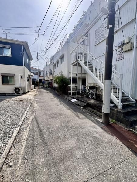 6-Unit Apartment Building for Sale Near Kenritsu Daigaku Station, Yokosuka - Thumbnail 4
