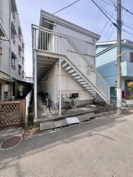 6-Unit Apartment Building for Sale Near Kenritsu Daigaku Station, Yokosuka - Thumbnail 2