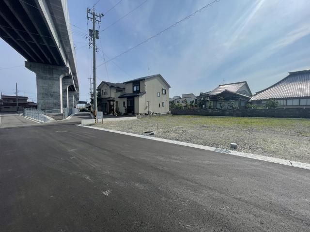 Land for Sale in Komatsu, Ishikawa - 1,130 sqm Residential Plot - Thumbnail 2