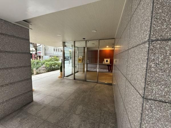 3LDK Apartment for Sale in Chiyoda Ward, Tokyo - Thumbnail 4
