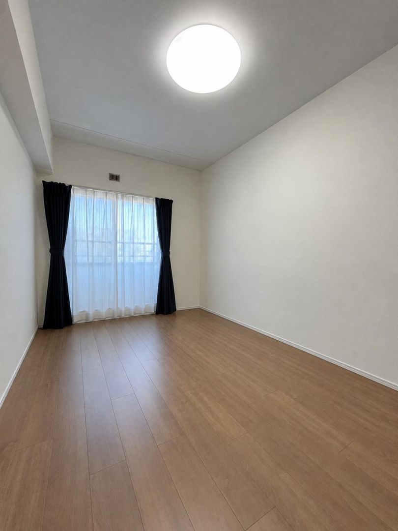 3LDK Apartment for Sale in Nishi-ku, Sapporo, Hokkaido - Thumbnail 2