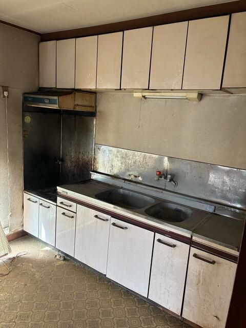 1977 3K Wooden House for Sale in Koga, Ibaraki - 119.11 sqm Land - Thumbnail 4