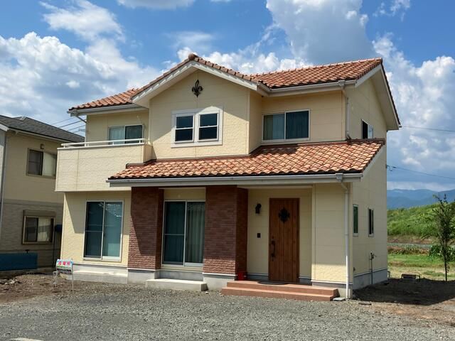 4LDK House for Sale in Kofu, Yamanashi with 538 sqm Land - Main Image