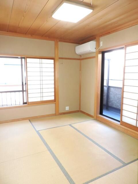 3DK Detached House for Rent in Mizue, Edogawa, Tokyo - Thumbnail 3