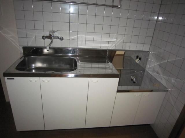 1K Apartment for Rent in Nonoichi, Ishikawa - 41,000 Yen - Thumbnail 4