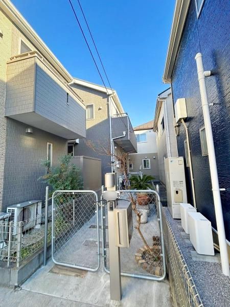 4SLDK Detached House for Sale in Tachikawa, Tokyo - Thumbnail 2