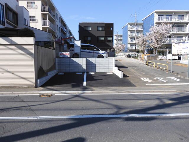 Parking Space for Rent in Funabashi, Chiba - Thumbnail 2