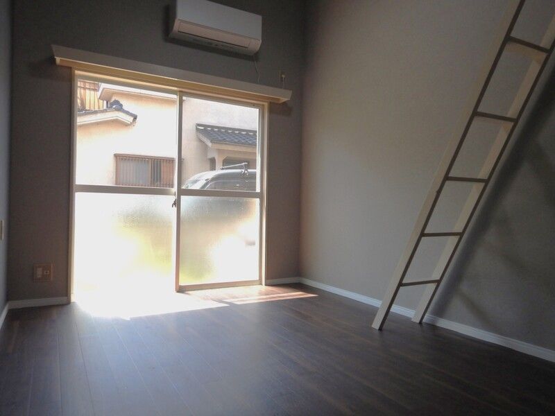 1R Apartment for Rent in Moroyama, Saitama - 16 sqm - Thumbnail 4