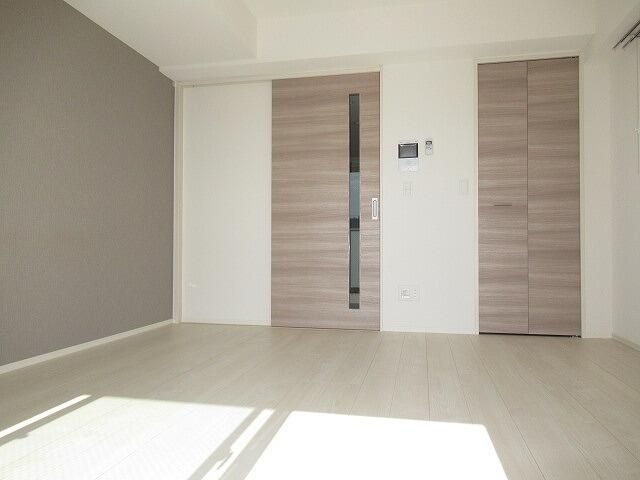 Luminous Musashino 1K Apartment for Rent in Musashino City, Tokyo - Thumbnail 4