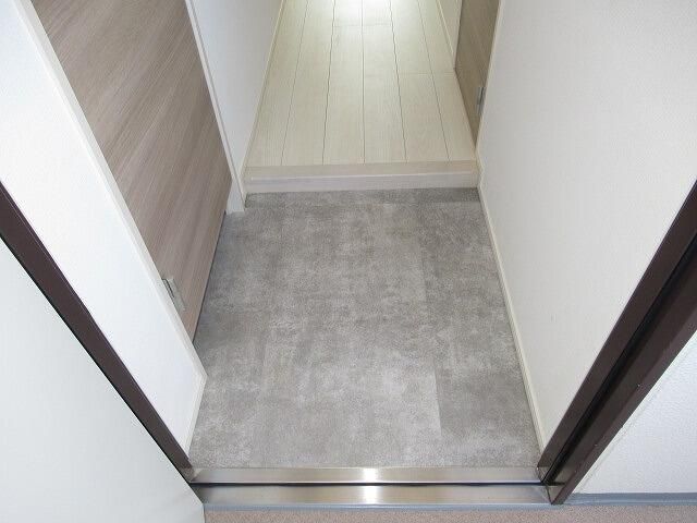 Luminous Musashino 1K Apartment for Rent in Musashino City, Tokyo - Thumbnail 2