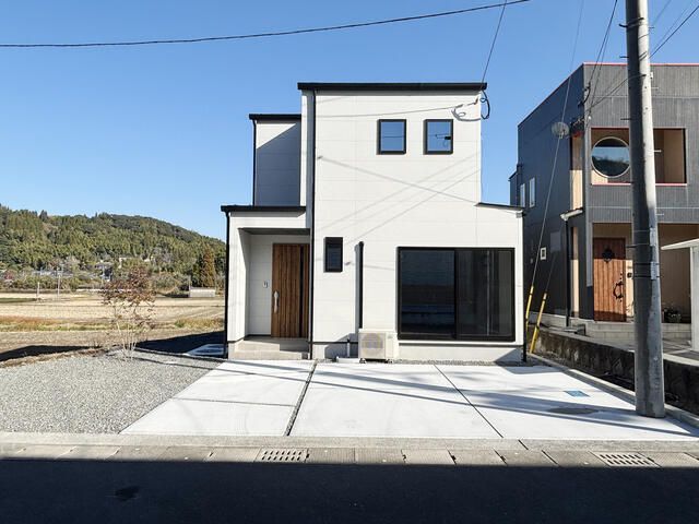 New 4LDK House in Kagoshima with 3 Car Parking | 2025 Build - Thumbnail 2
