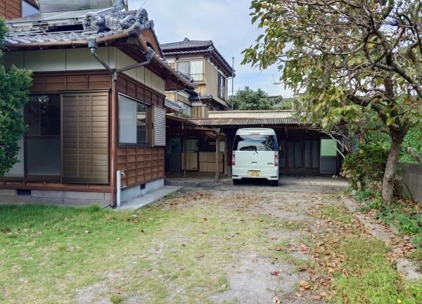 6DK Wooden House with Garden & 3 Car Parking in Shimabara, Nagasaki - Thumbnail 2