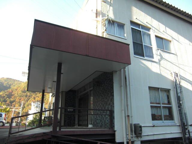 8K Former Ryokan for Sale in Aizuwakamatsu, Fukushima - Thumbnail 2