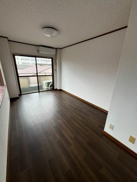 1K Apartment for Rent in Yashio, Saitama - New Sun Heights - Thumbnail 4